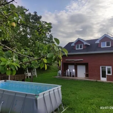 Amplia Con Jardin Y Piscina Pequena Holiday home Oruna